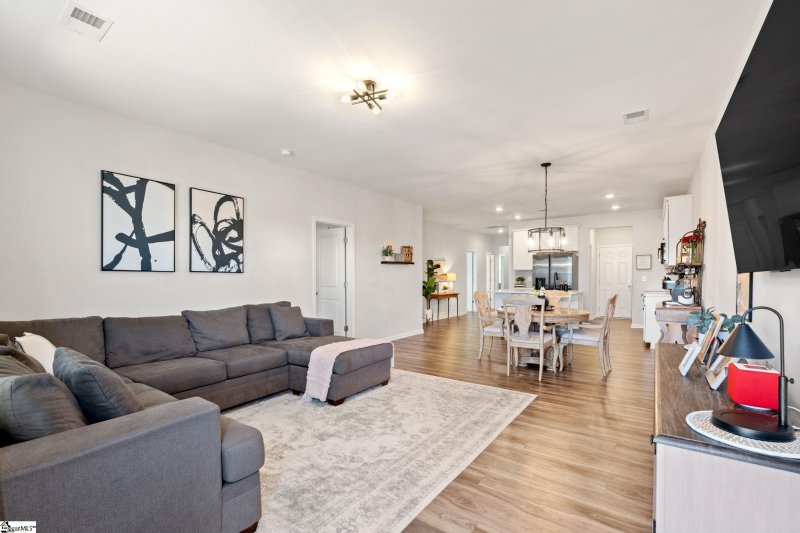 Property image 5 at 535 Pollyanna Drive, Greenville, SC 29605