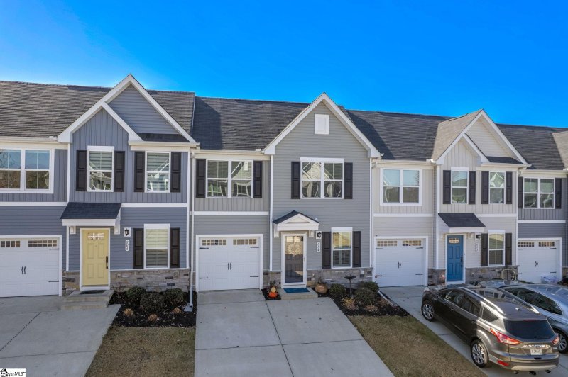 Property image 3 of 804 Staveley Lane in Creekstone Villas, Greenville, SC 29617