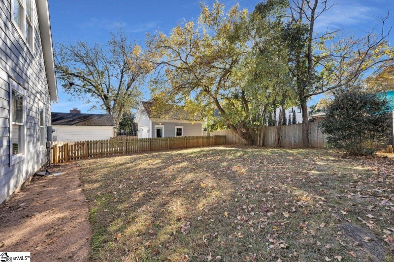 Property image 5 of 10 N Avondale Drive in North Main, Greenville, SC 29609