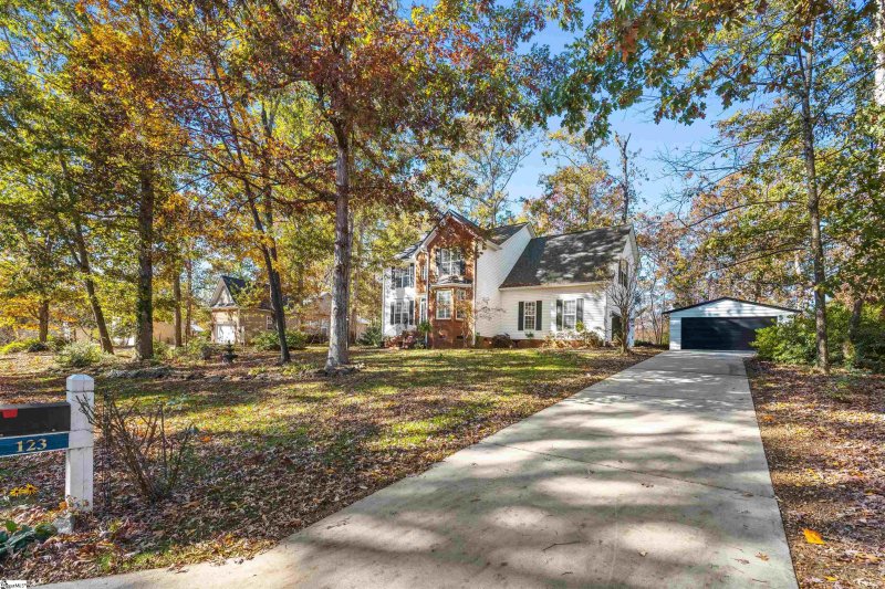 123 Pleasant Woods Road