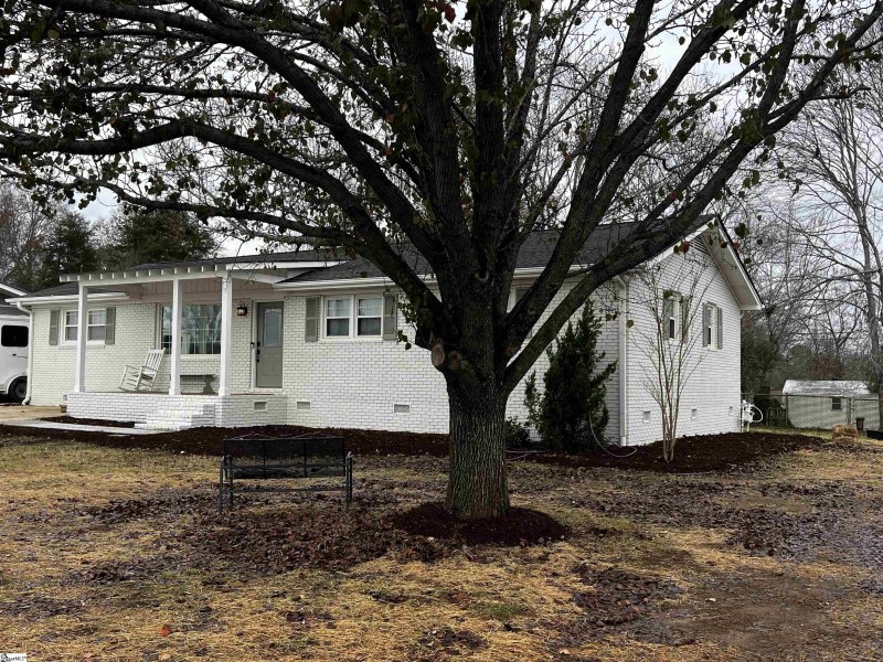 713 Cross Anchor Road