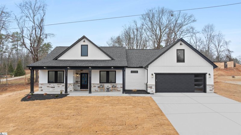 Verde Farms, Chesnee community