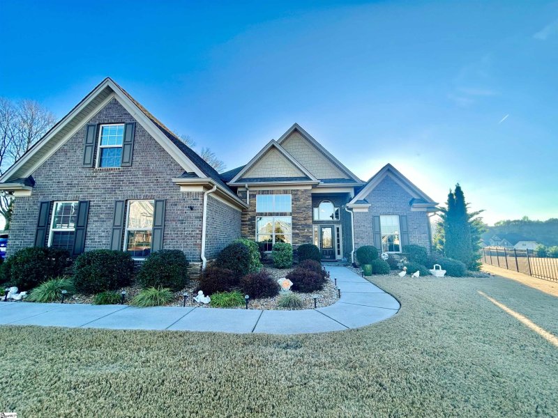 402 Meadowcroft Lane