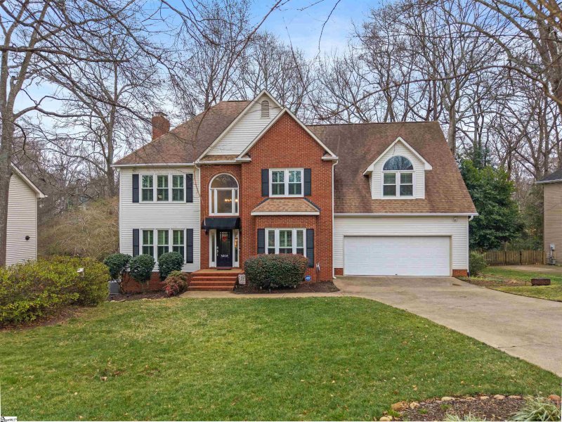 Pelham Falls, Greer community