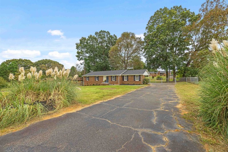 Panorama Ests, Boiling Springs community