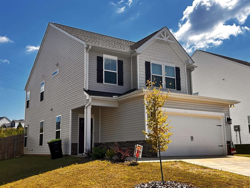 Persimmon Hill, Lyman community