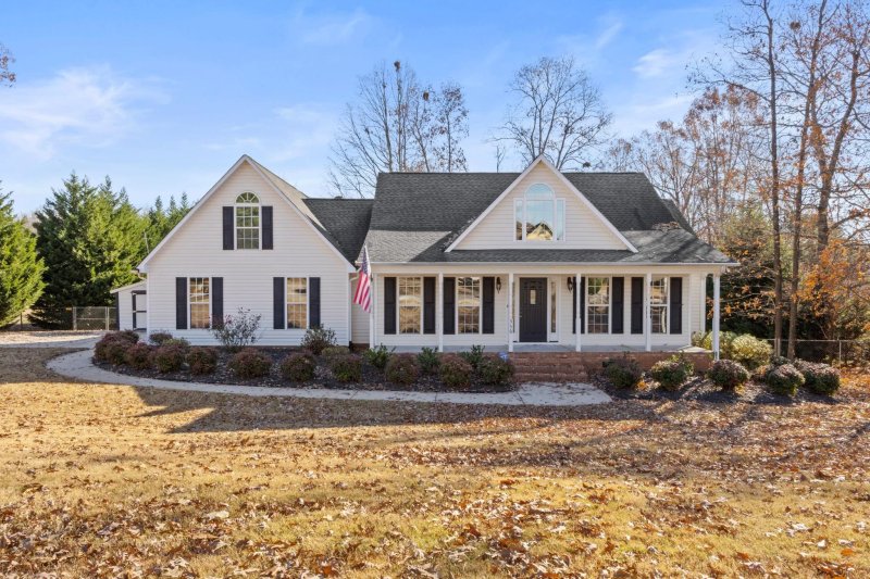 336 Valleyhigh Drive