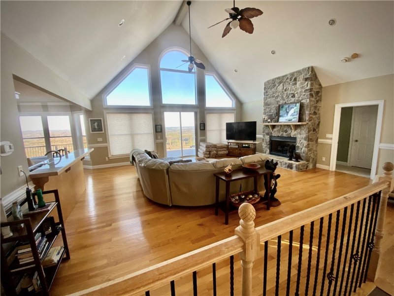 Property image 3 of 272 Jocassee Ridge Way in Jocassee Ridge, Salem, SC 29676