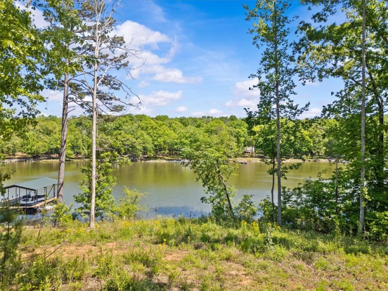 Property image 2 at 3 Lakewind Court, Iva, SC 29655