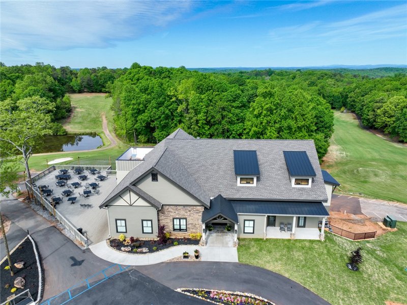Property image 5 of 506 Chickasaw Drive in Chickasaw Point, Westminster, SC 29693