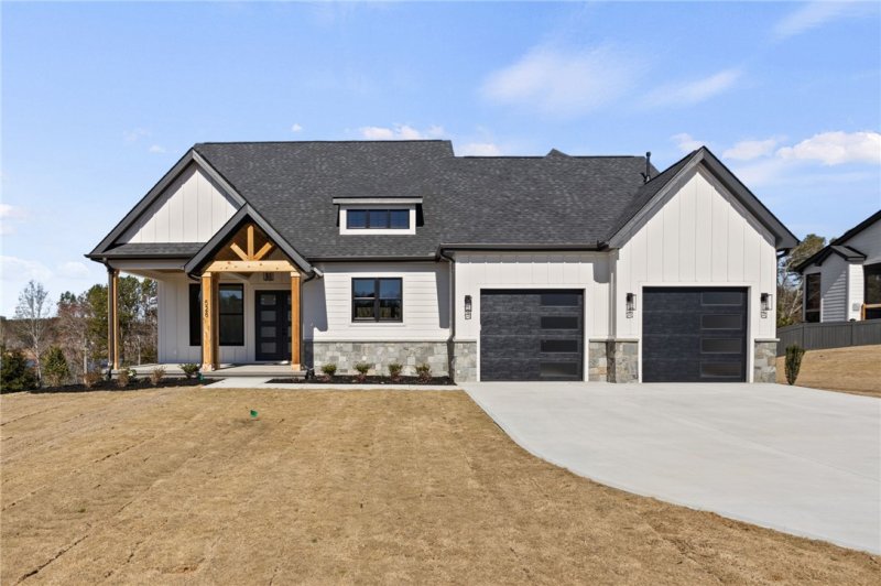 The Cottages at Meadowood, Seneca Community