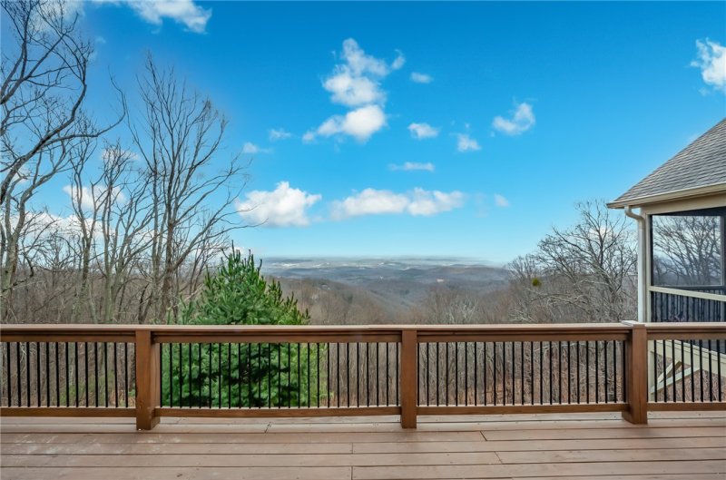 Property image 5 of 190 Raven Road in Cliffs At Glassy, Landrum, SC 29356