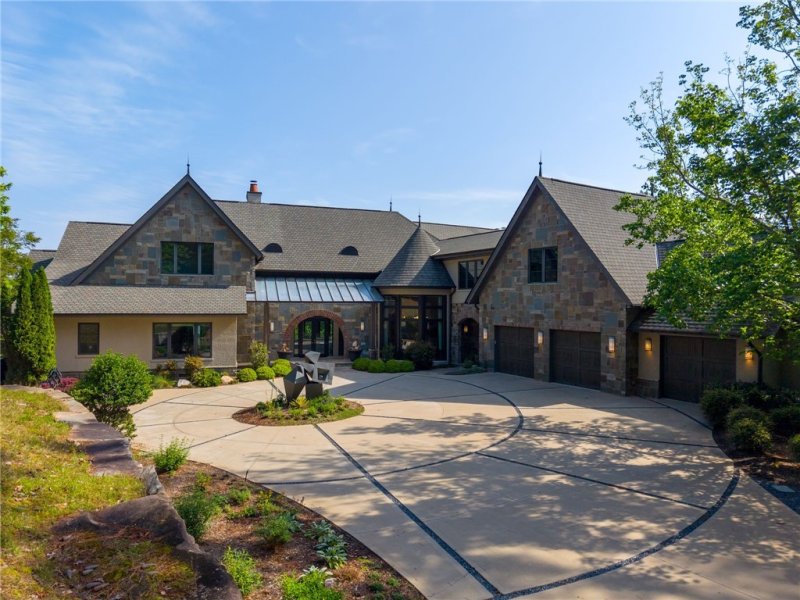 Property image 2 at 125 Scenic Crest Way, Six Mile, SC 29630