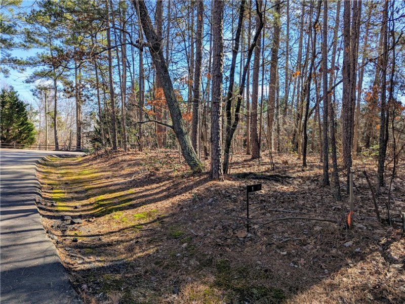 Property image 5 of 1 Pine Garden Circle in Keowee Key, Salem, SC 29676