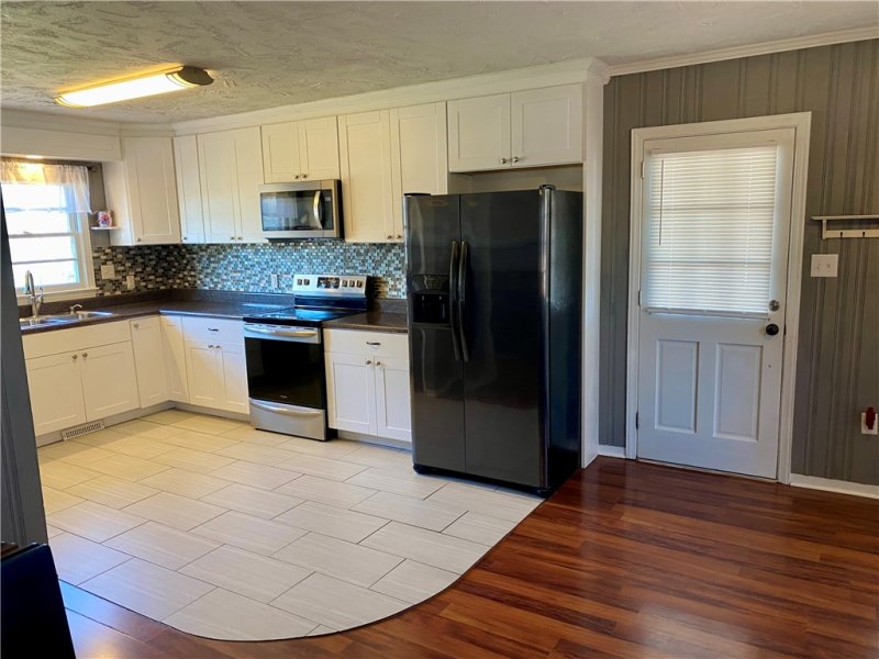 Property image 4 at 2014 College Avenue, Anderson, SC 29621