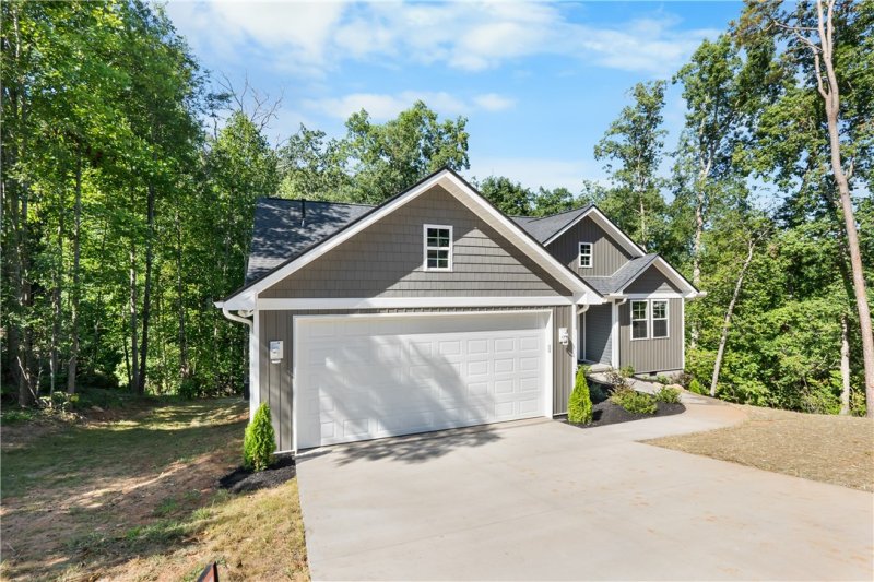 Property image 3 at 1242 Green Fern Drive, Greenville, SC 29611