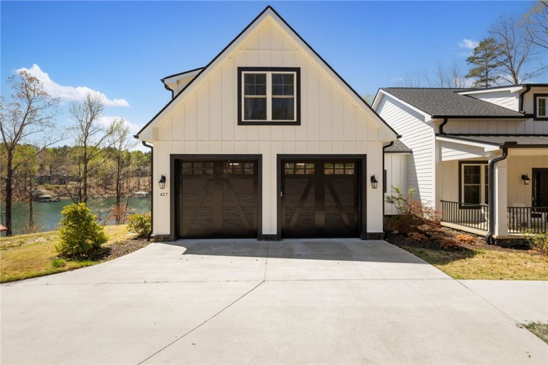 Property image 4 of 427 Sue Craig Road in The Sanctuary at Keowee, Six Mile, SC 29682