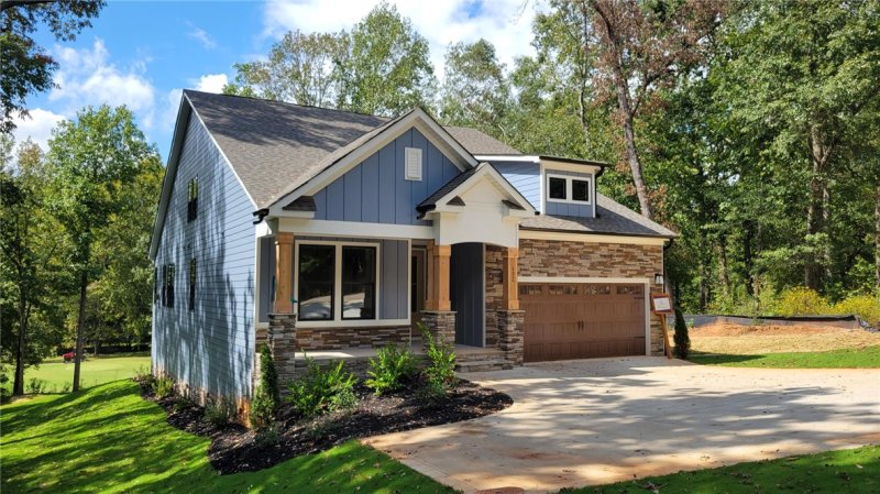 602 Cross Creek Drive