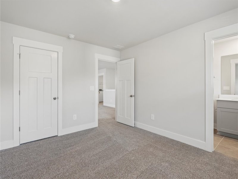 Property image 3 at 807 Burghley Circle, Greer, SC 29651