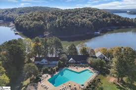 Property image 3 at 501 N Arrowhead Drive, Westminster, SC 29693