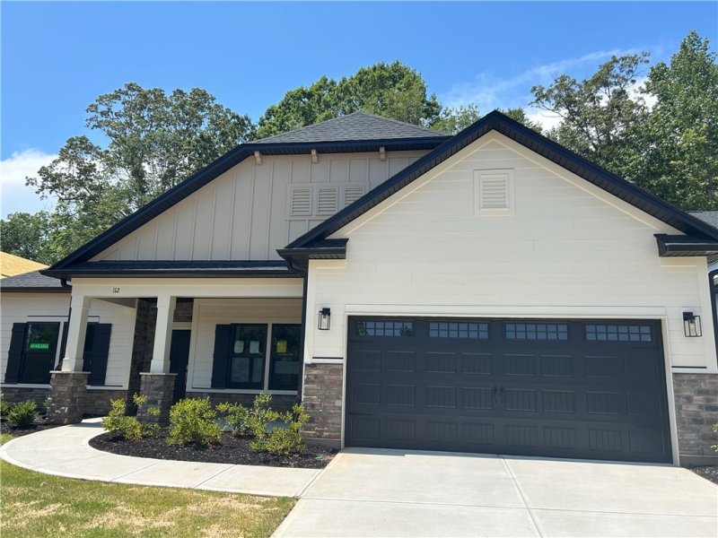 Property image 2 at 112 Shale Drive, Central, SC 29630