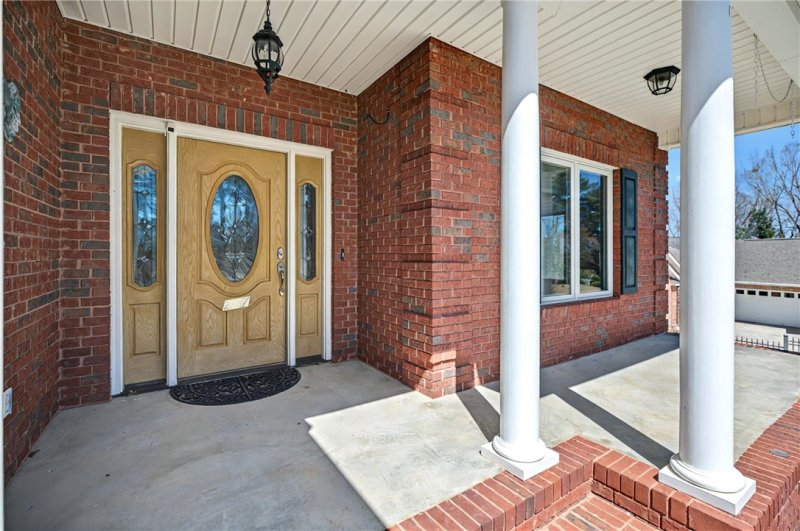 Property image 2 at 207 Amethyst Way, Seneca, SC 29672