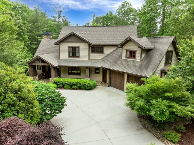 Property image 2 of 113 Bell Flower Drive in Cliffs At Keowee Vineyards, Sunset, SC 29685