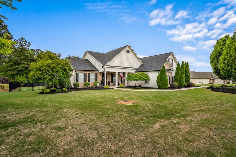 Property image 3 at 1001 Hillcrest Court, Anderson, SC 29621