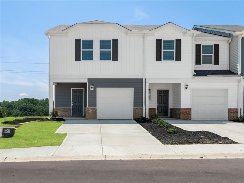 Valentine Townes, Greer Community