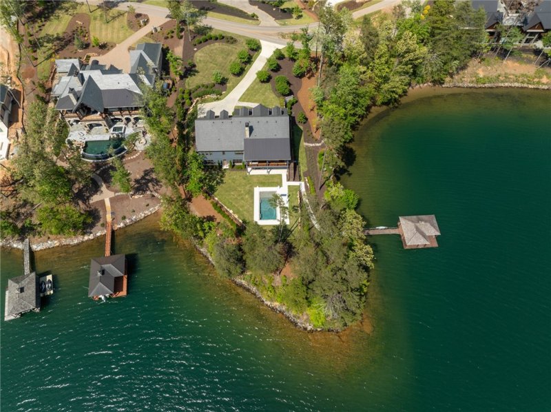 Property image 3 of 431 Peninsula Ridge in The Reserve At Lake Keowee, Sunset, SC 29685