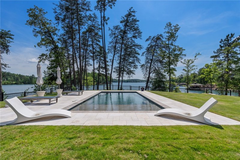 Property image 4 of 431 Peninsula Ridge in The Reserve At Lake Keowee, Sunset, SC 29685