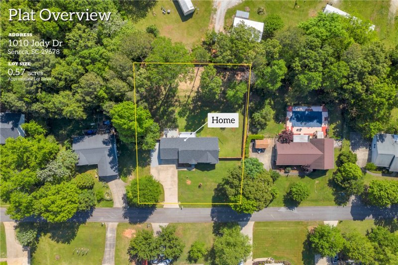 Property image 2 of 1010 Jody Drive in Woodland Acres, Seneca, SC 29678