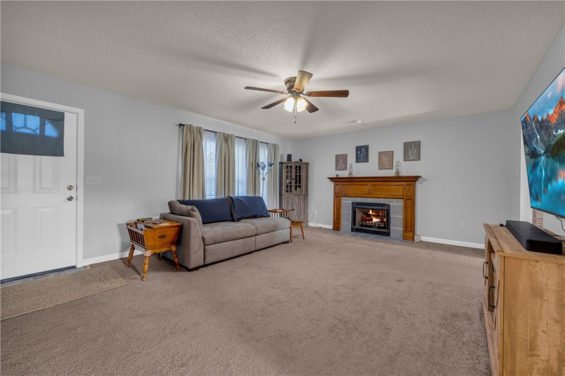 Property image 5 of 1010 Jody Drive in Woodland Acres, Seneca, SC 29678