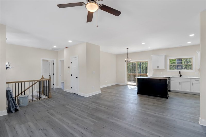 Property image 4 at 3062 Woodale Circle, Seneca, SC 29678