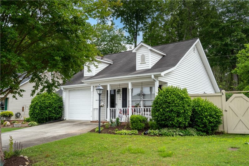 Property image 3 at 216 Londonberry Drive, Anderson, SC 29621