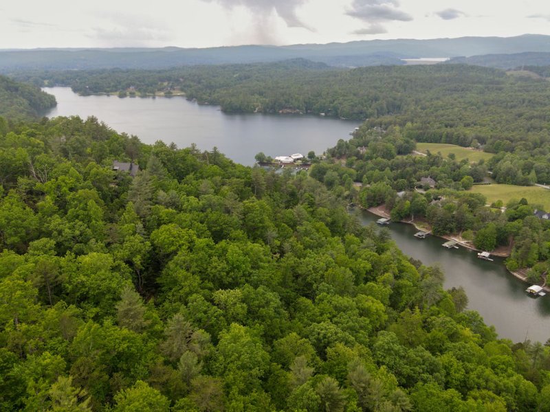 Property image 3 of 260 Eastatoe Parkway in Cliffs At Keowee Vineyards, Sunset, SC 29685