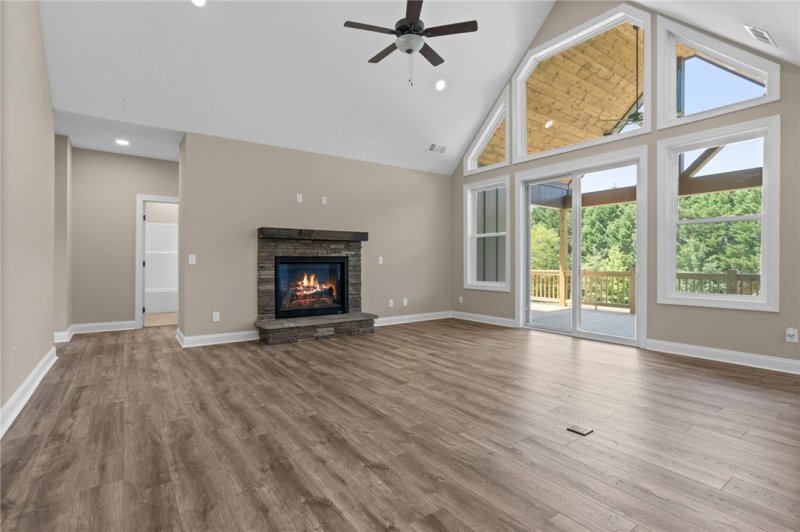 Property image 4 at 21 Old American Boulevard, Pendleton, SC 29670