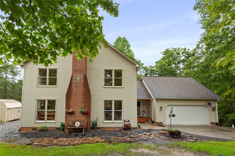 Property image 3 of 310 Fernwood Drive in Keowee Bay, Salem, SC 29676