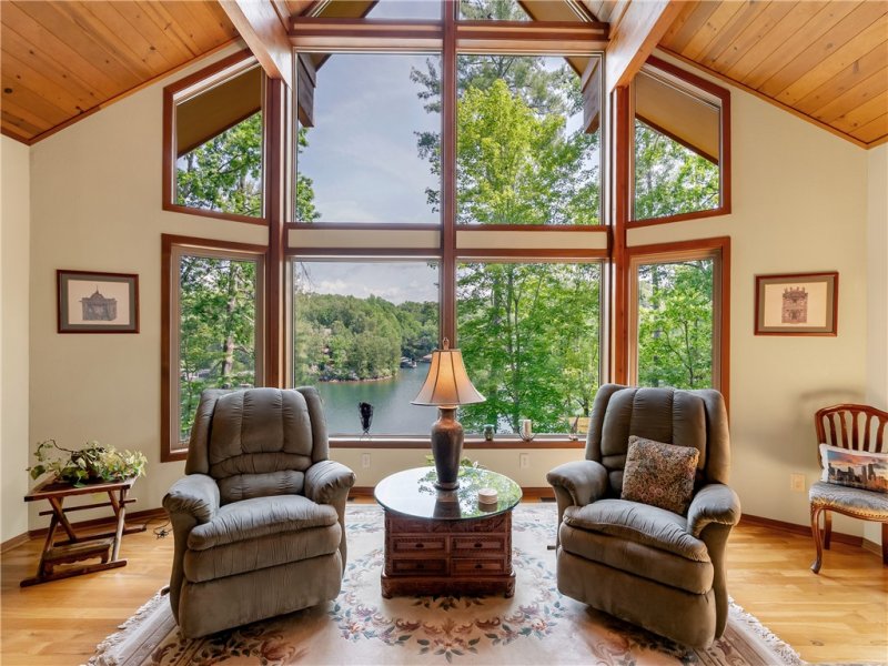 Property image 5 of 673 Lake Breeze Lane in Cliffs At Keowee Falls North, Salem, SC 29676
