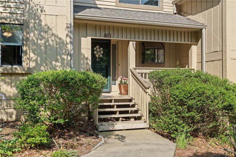 131 Harbor Lights Drive