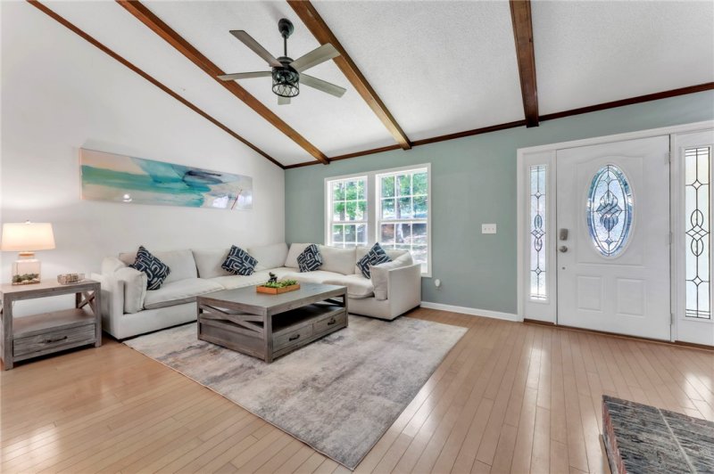 Property image 2 at 303 Manitowoc Drive, Westminster, SC 29693