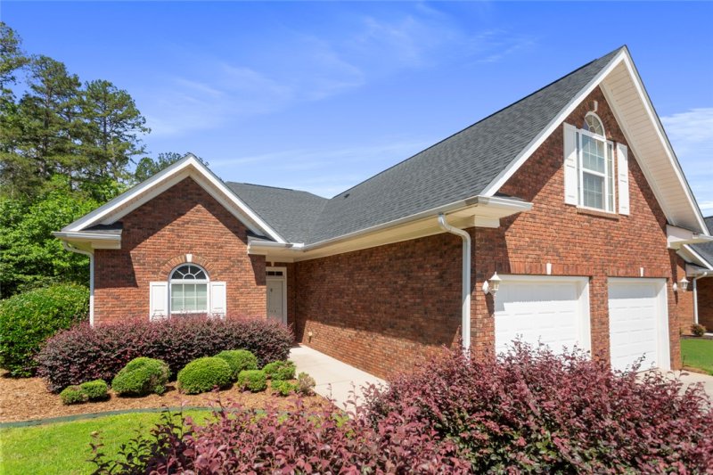 Property image 2 at 704 Nottingham Court, Seneca, SC 29672