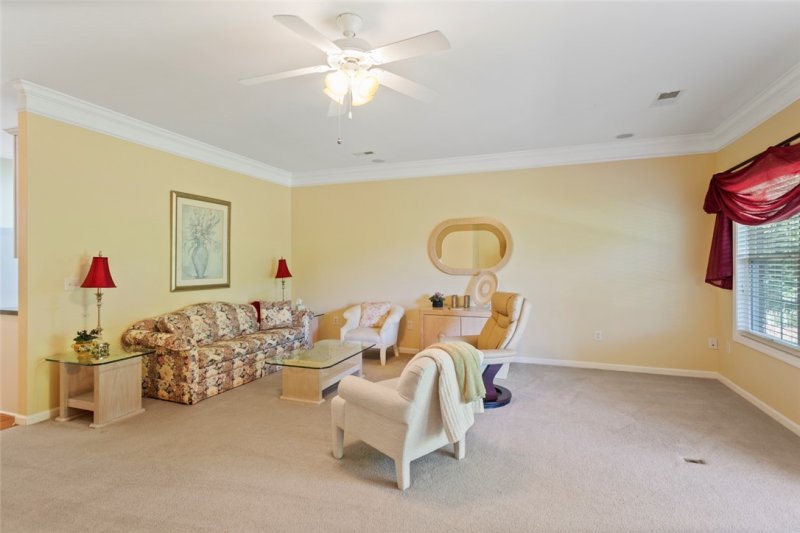 Property image 4 at 704 Nottingham Court, Seneca, SC 29672