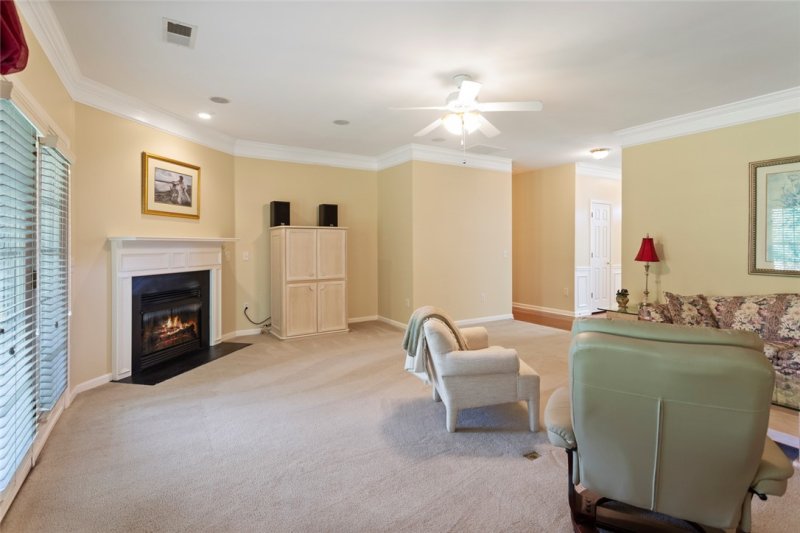 Property image 5 at 704 Nottingham Court, Seneca, SC 29672