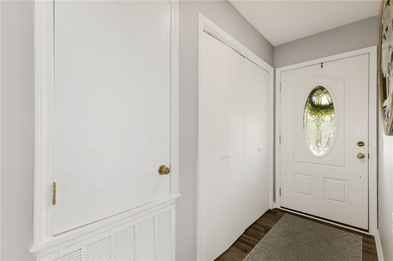 Property image 4 at 102 Lakeside Court, Greenville, SC 29615