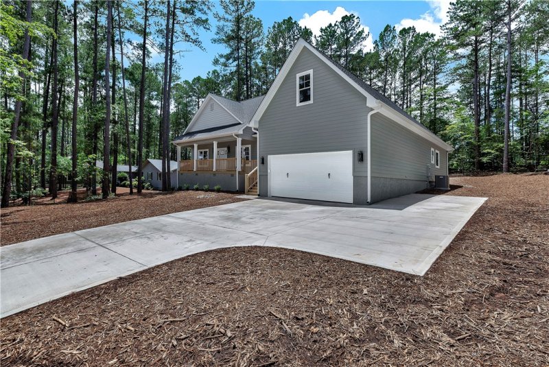 Property image 3 at 32 Pine Garden Way Drive, Salem, SC 29676