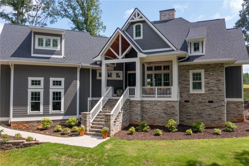 Property image 3 of 1819 Cross Creek Drive in Cross Creek Plan, Seneca, SC 29678