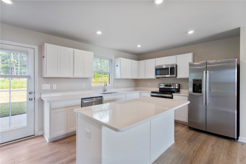 Property image 2 at 257 Utica Bend Court, Seneca, SC 29678