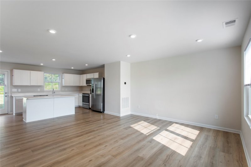 Property image 3 at 257 Utica Bend Court, Seneca, SC 29678