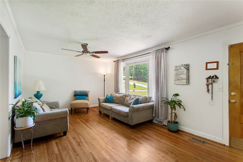 Property image 3 of 125 Brookwood Drive in Brookwood Subd., Seneca, SC 29678